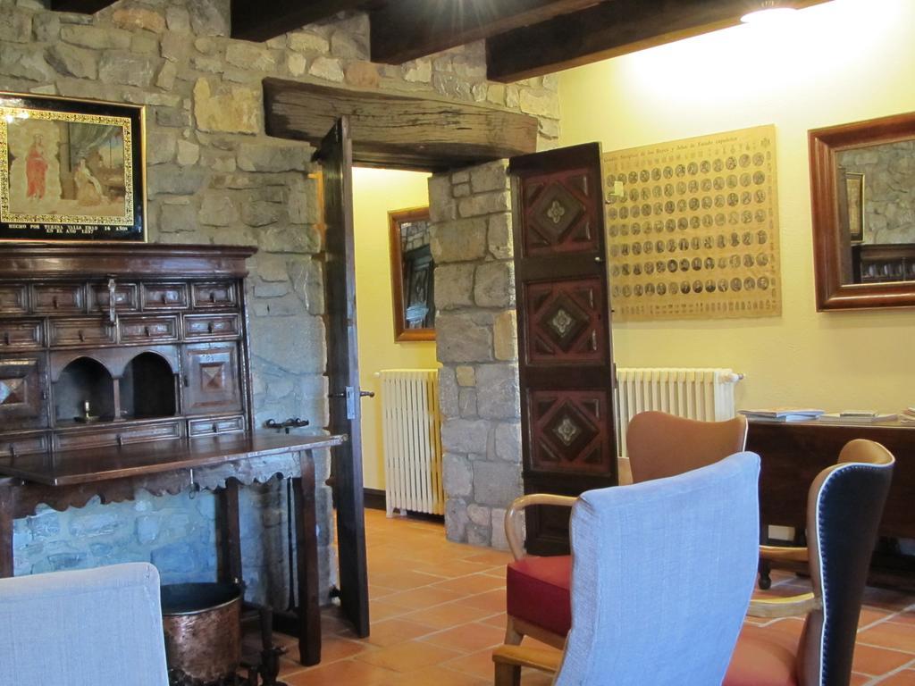 Mas Pineda Villa Oix Eksteriør billede